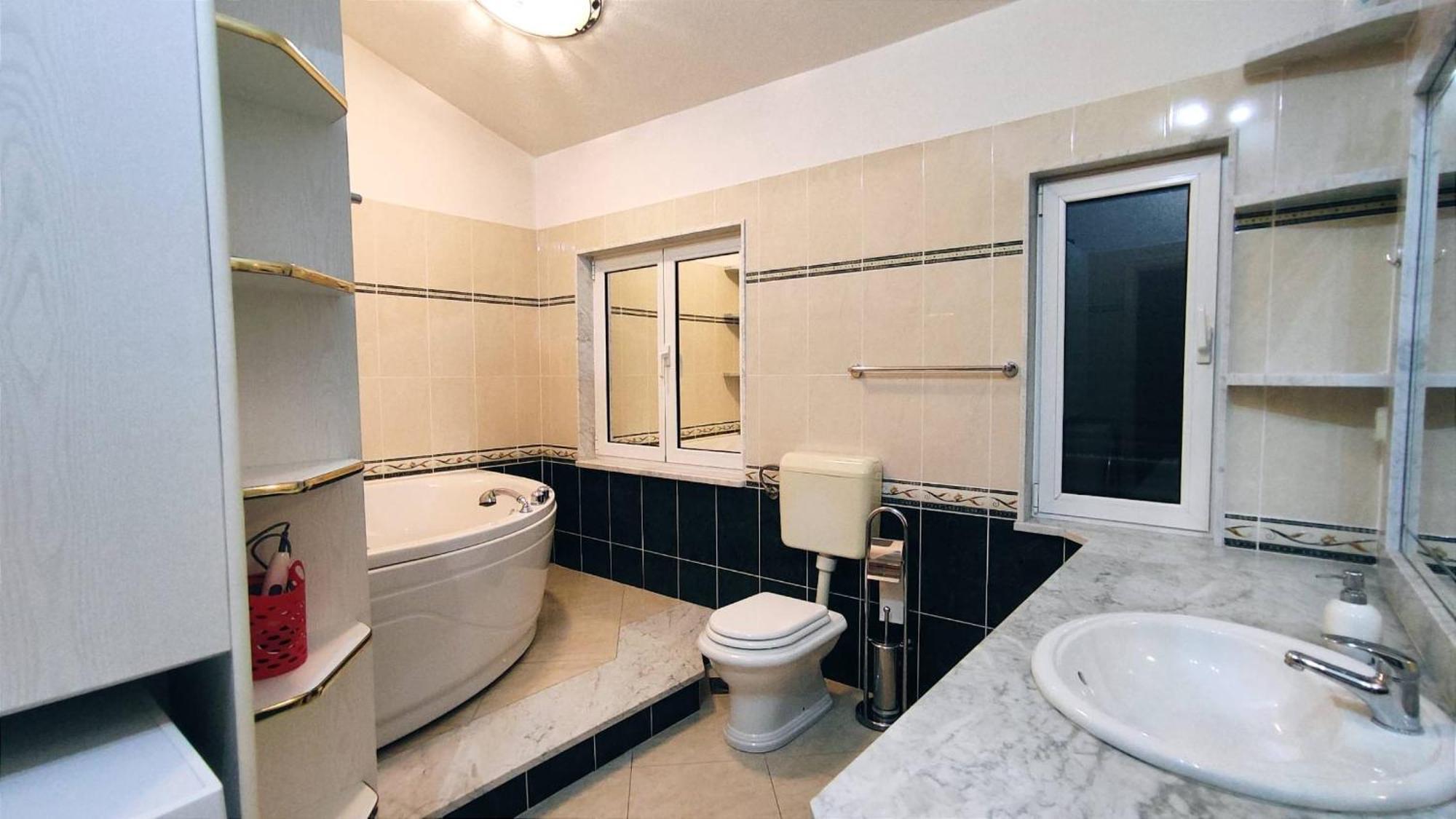 Kastel Stafilic Comfortable Apartments Kaštela المظهر الخارجي الصورة